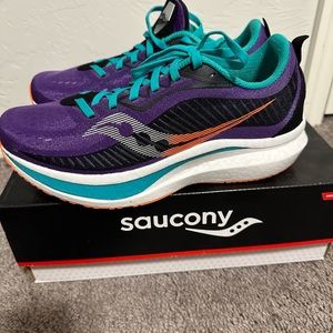 Saucony Endorphin Speed 2